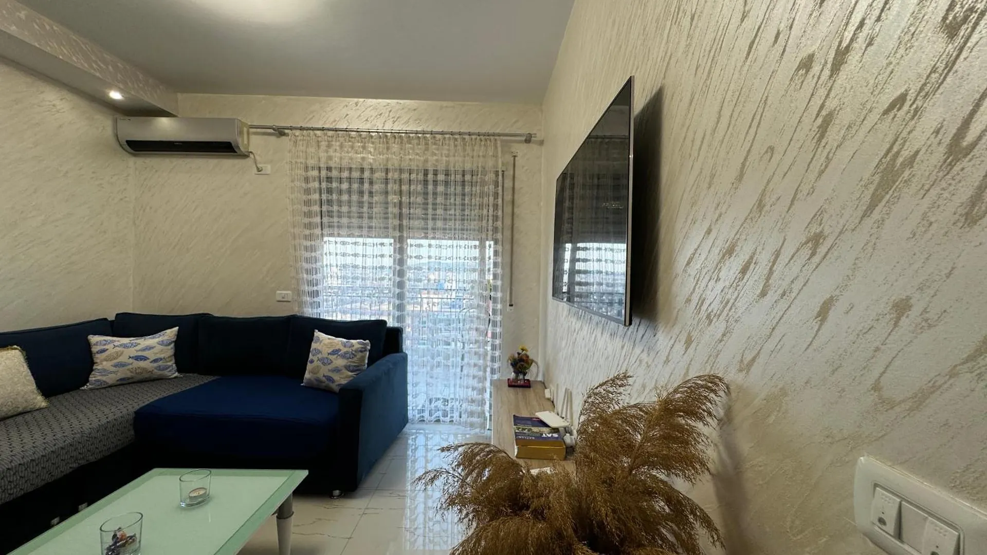 Adi'S Central Apartments Vlorë Albanië