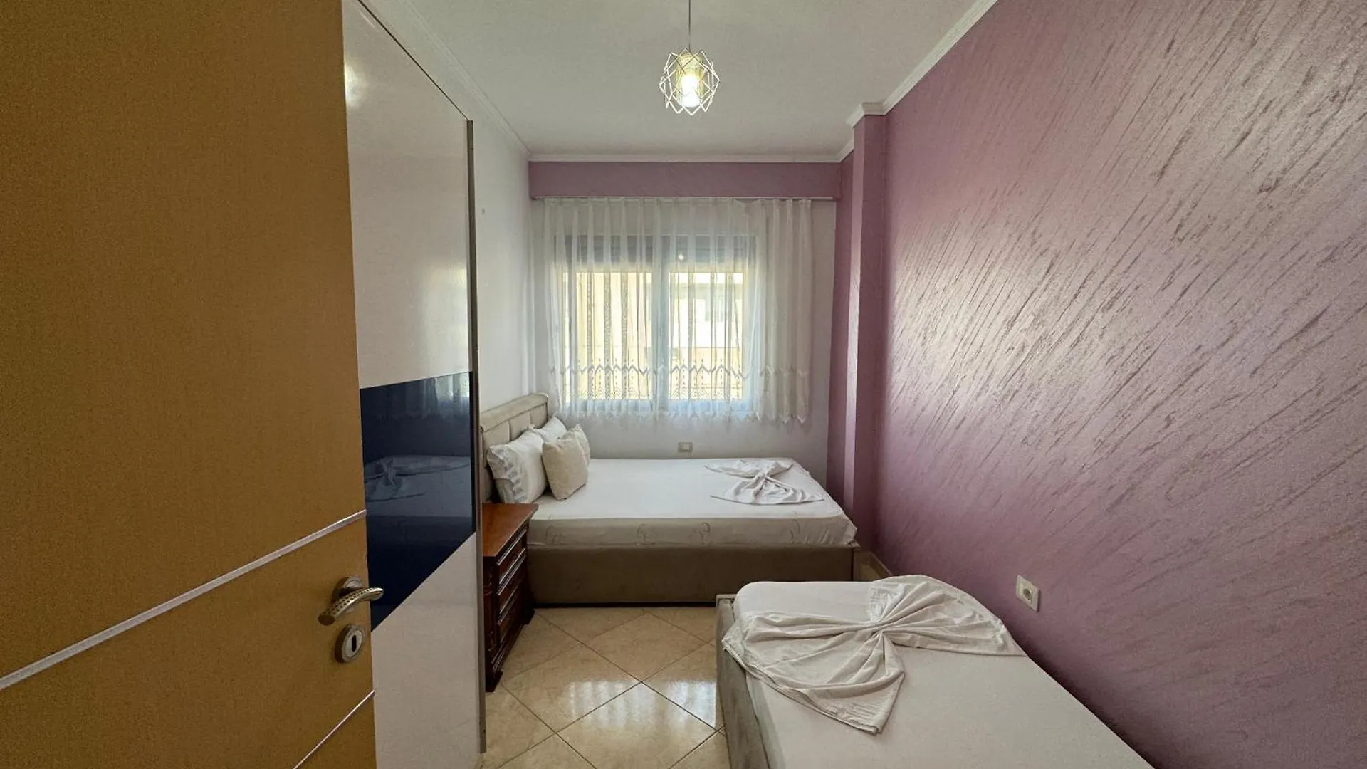 Adi'S Central Apartments Vlorë Albanië