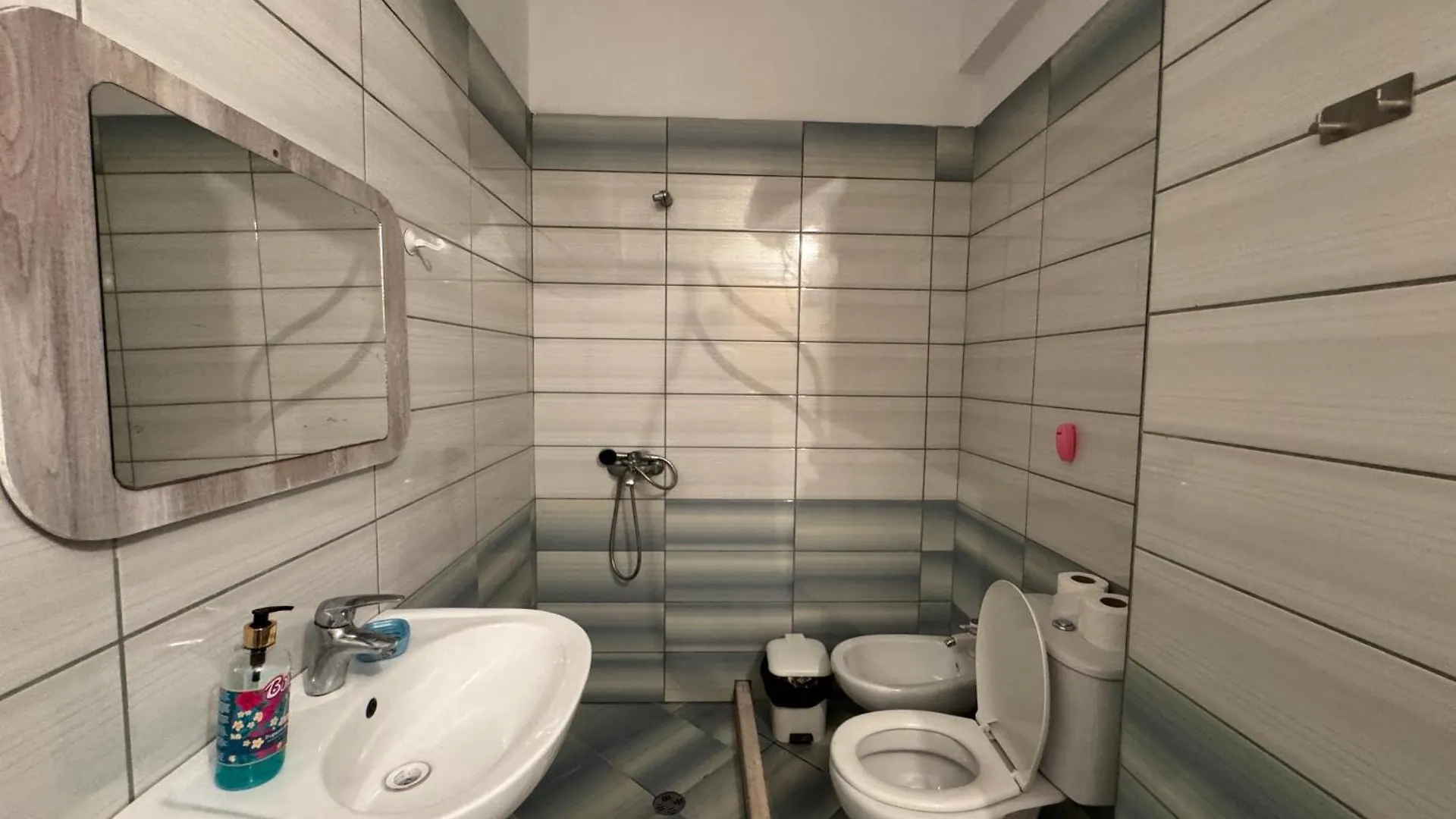 Adi'S Central Apartments Vlorë