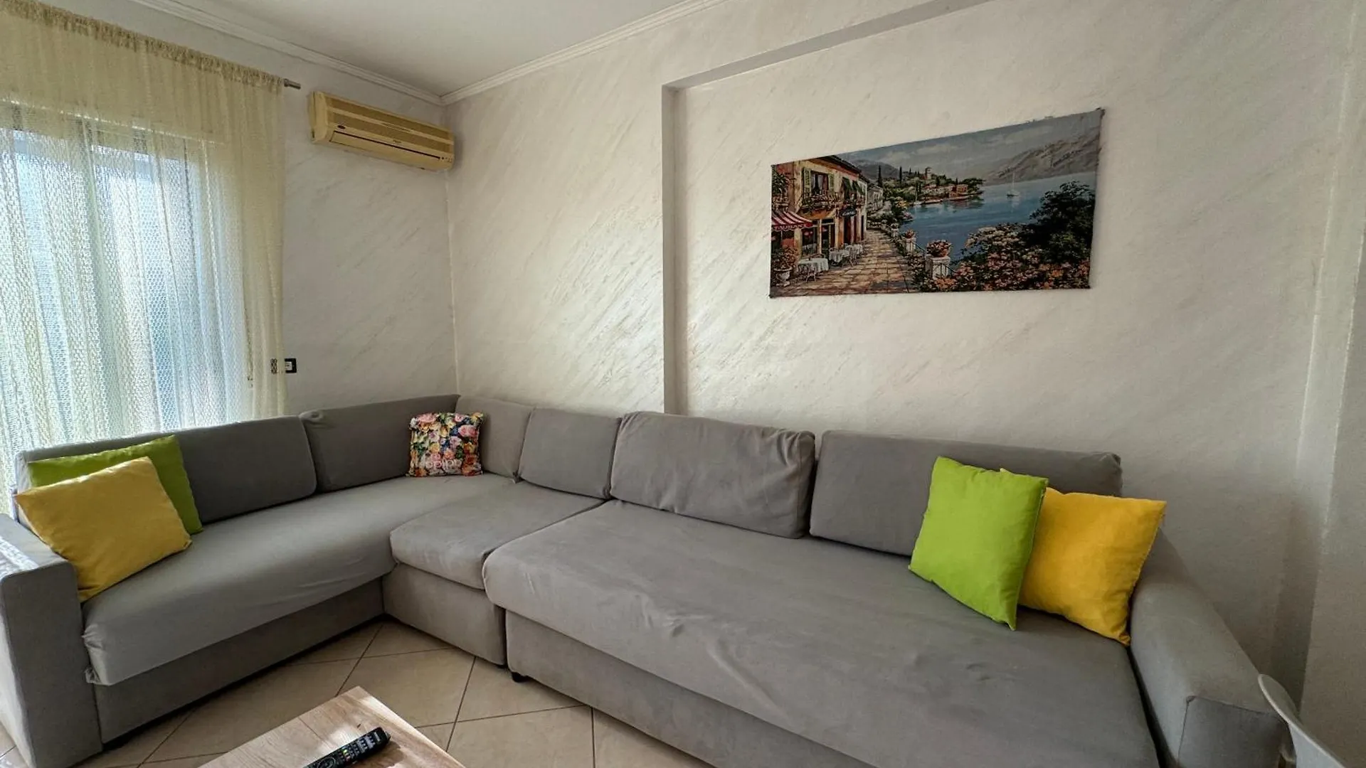 Adi'S Central Apartments Vlorë Albanië